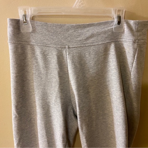 Danskin grey capri sweatpants - Picture 10 of 11